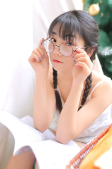 美女的机机是什么样